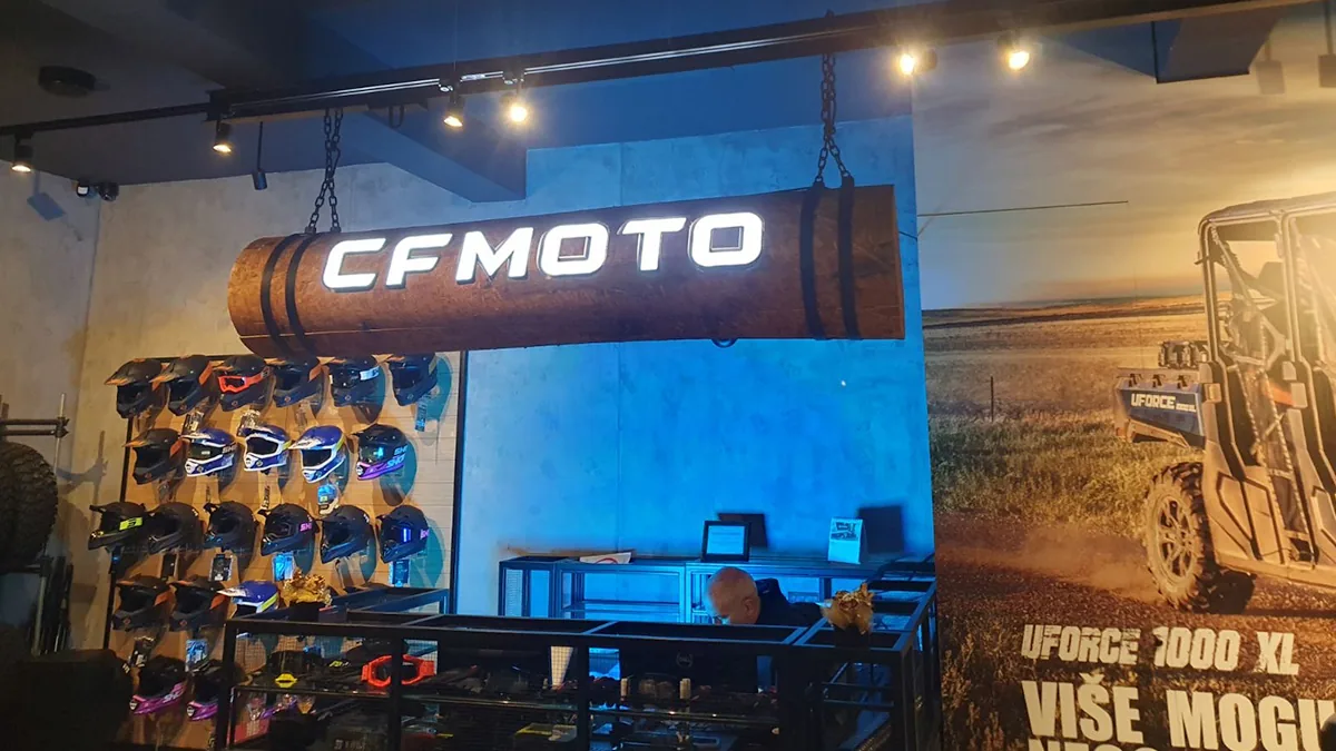 CF Moto Showroom – rekonstrukcija i adaptacija salona, Beograd Dušanovac